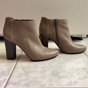 Circus Sam Edelman Bond Boot nude leather ankle boot block heel